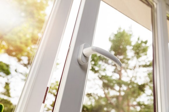 Installateur professionnel de fenêtre en PVC Lapalisse