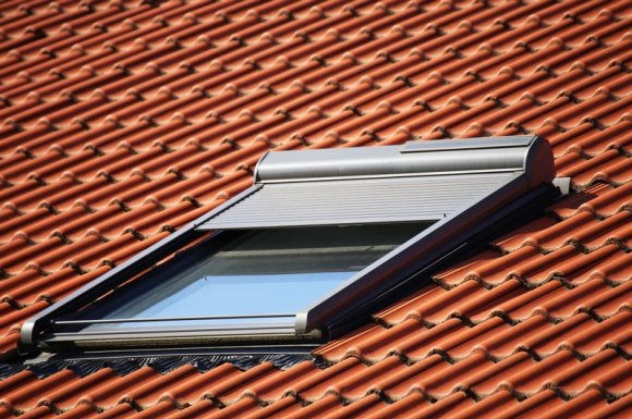 Installateur professionnel de fenêtre avec volet roulant solaire Lapalisse